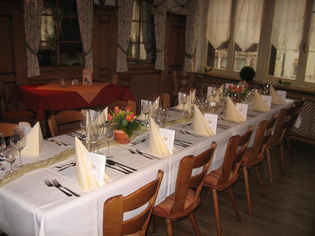 Hotel Krone Stuehlingen - Das Tor Zum Suedschwarzwald מראה חיצוני תמונה